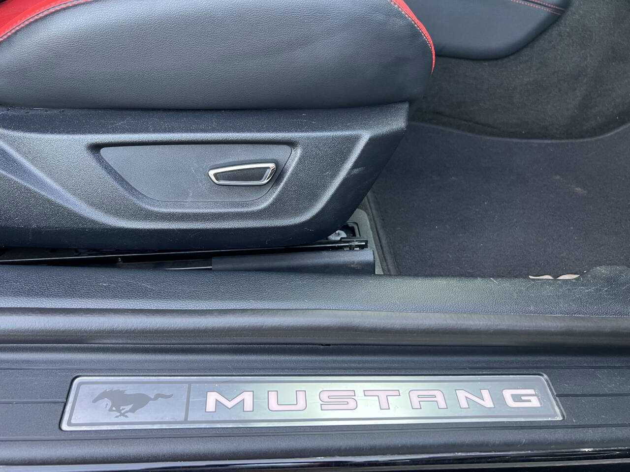 Used 2018 Ford Mustang Premium w/ Equipment Group 201A image 13