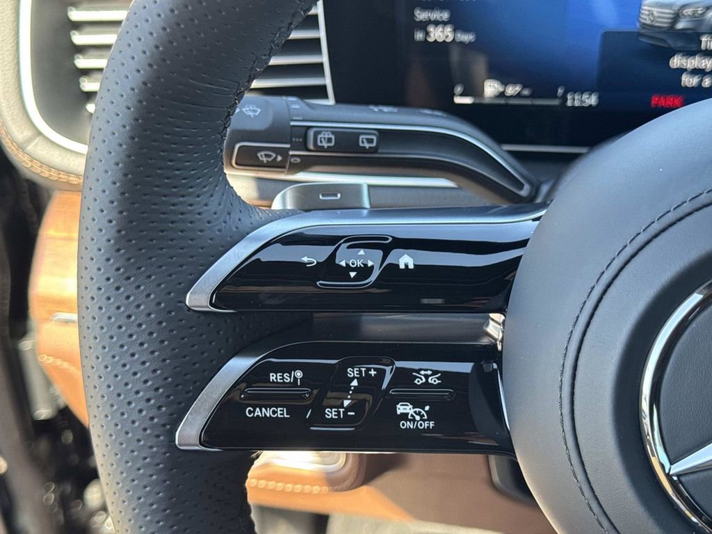 New 2026 Mercedes-Benz GLS 580 4MATIC image 31