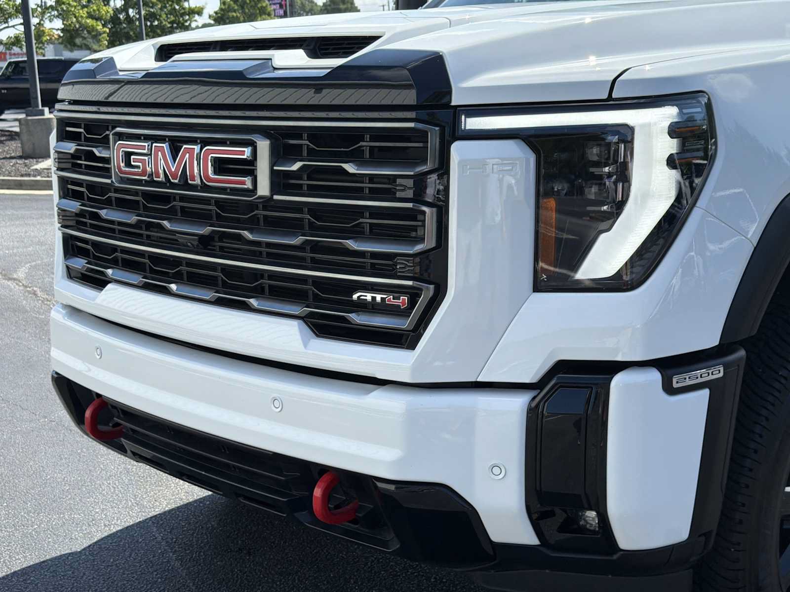 Used 2025 GMC Sierra 2500 AT4 w/ AT4 Premium Plus Package AWD/4WD image 41
