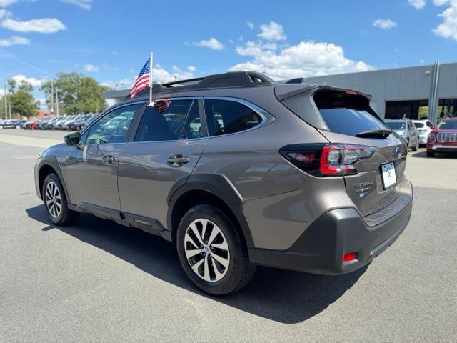 Used 2024 Subaru Outback Premium AWD/4WD image 5