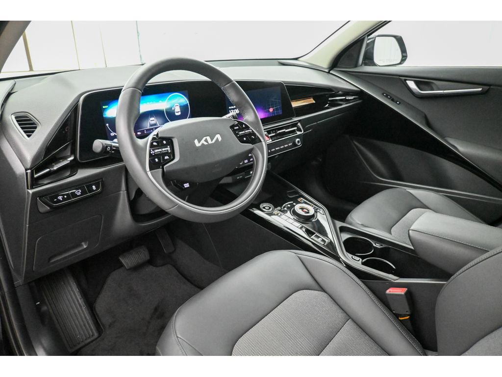 Certified 2025 Kia Niro Wind w/ Wind Preserve Package image 11