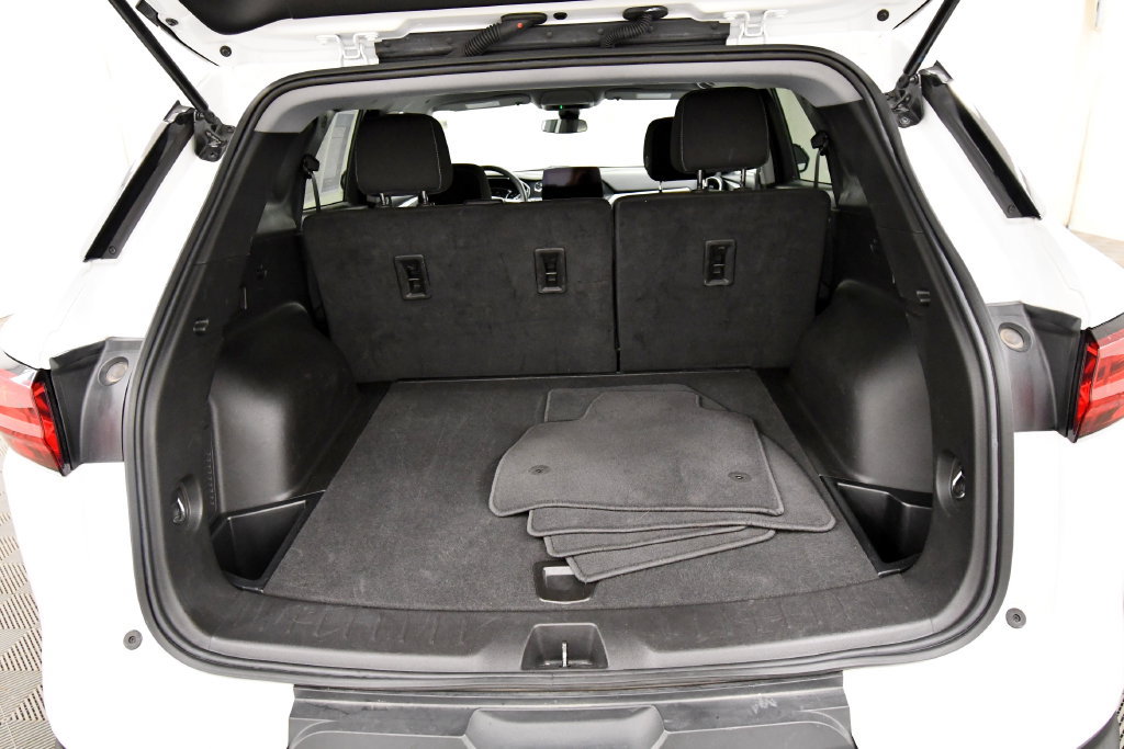 Used 2025 Chevrolet Blazer LT AWD/4WD image 7