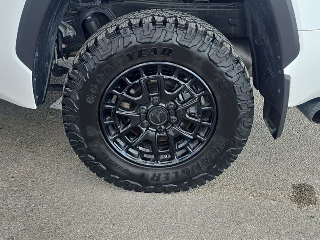 Used 2026 Toyota Tundra SR5 image 32