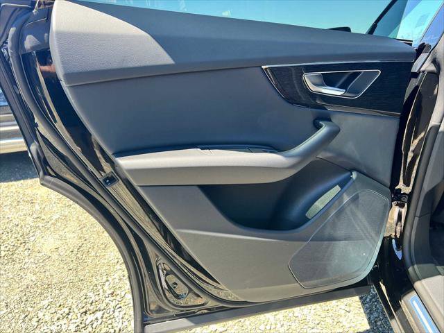 Used 2024 Audi Q8 Premium w/ Black Optic Package image 20