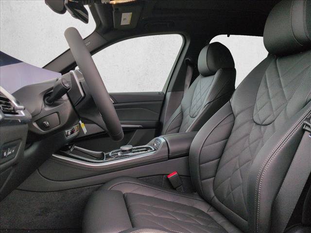 Used 2026 BMW X5 xDrive40i w/ M Sport Package AWD/4WD image 4