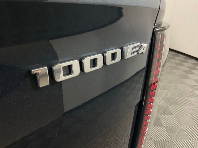 New 2026 Cadillac Escalade IQ Sport 1 w/ LPO, ONYX Package image 7