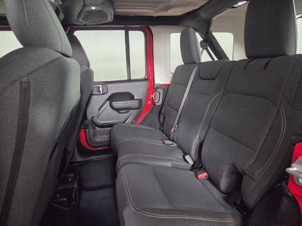 Used 2025 Jeep Wrangler Unlimited Sport AWD/4WD image 25