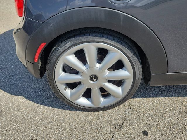Used 2014 MINI Cooper S FWD image 9