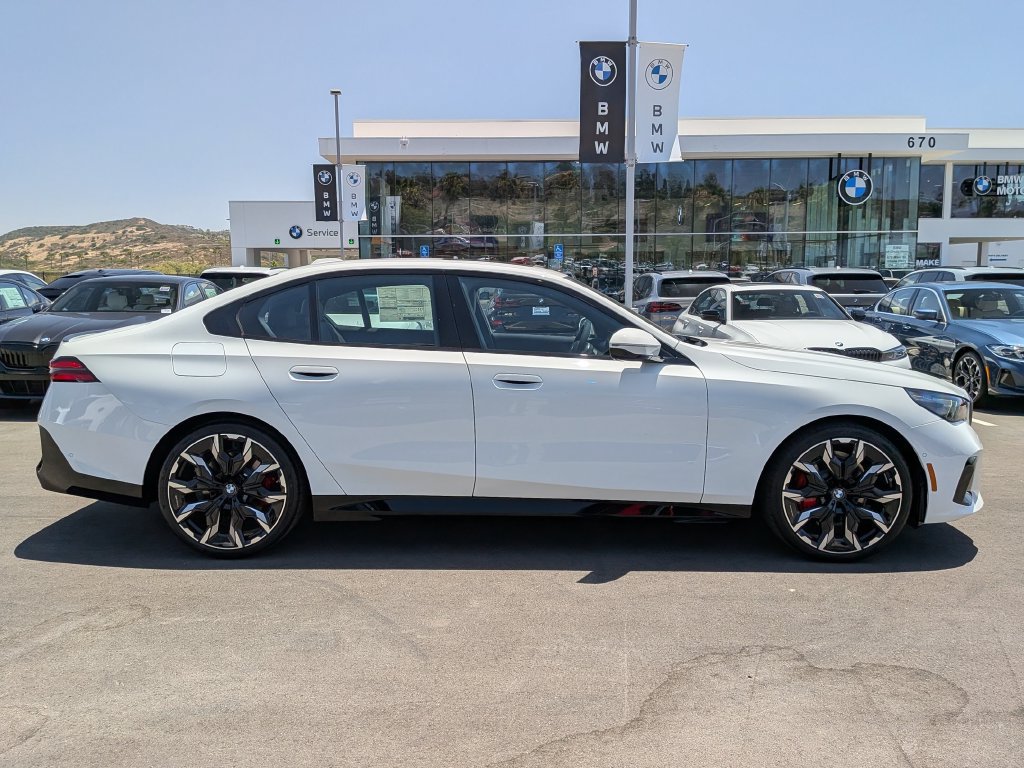 New 2027 BMW 530i w/ M Sport Package RWD image 3