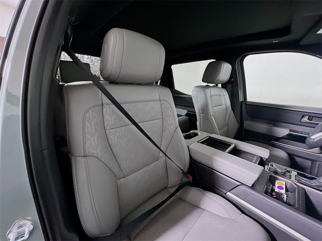 Used 2025 Toyota Tundra Limited image 25