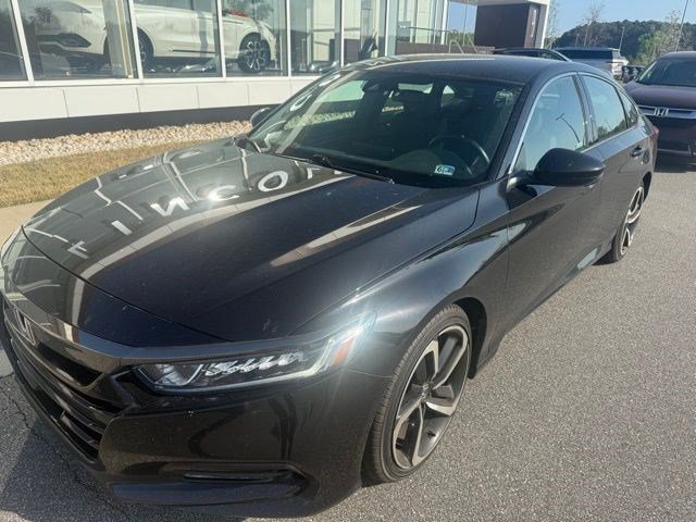 Used 2018 Honda Accord Sport image 2