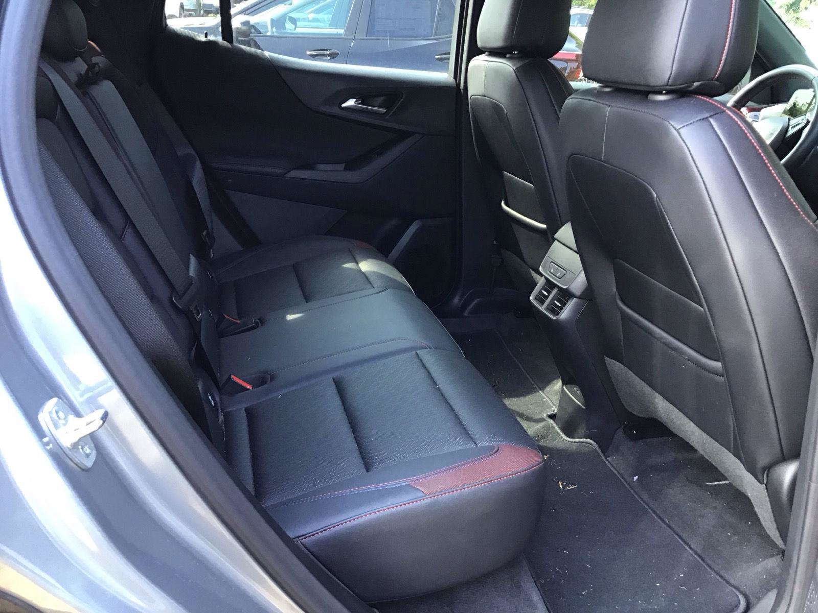 Used 2026 Chevrolet Equinox RS w/ Convenience Package III FWD image 4