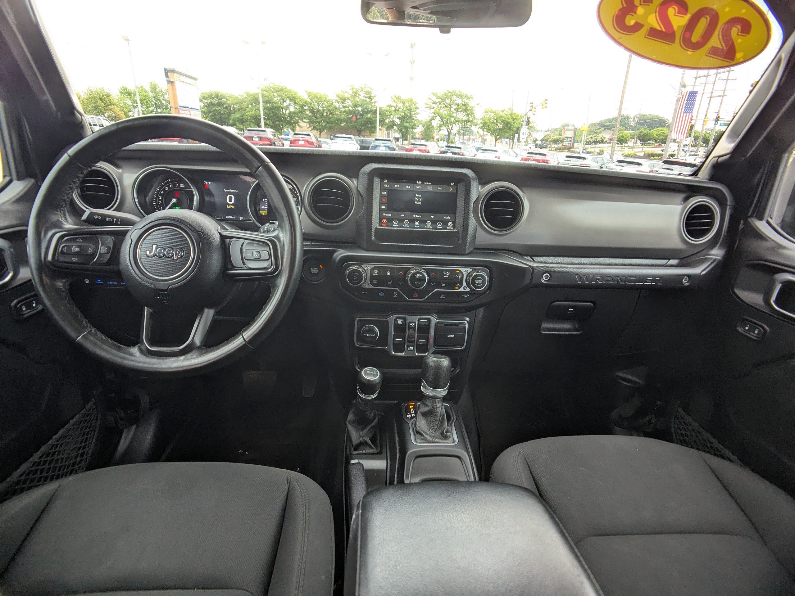 Used 2023 Jeep Wrangler Unlimited w/ Cold Weather Group AWD/4WD image 16