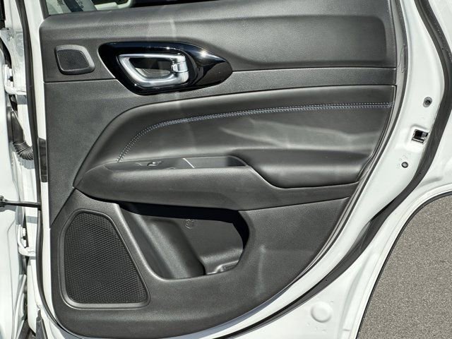 New 2026 Jeep Compass Limited image 16