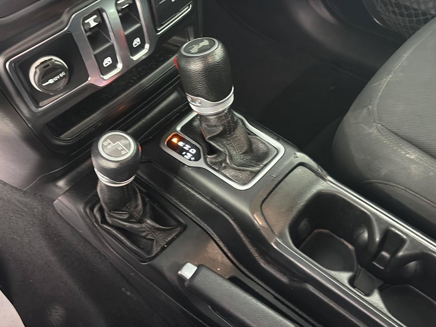 Used 2020 Jeep Wrangler Sport AWD/4WD image 29