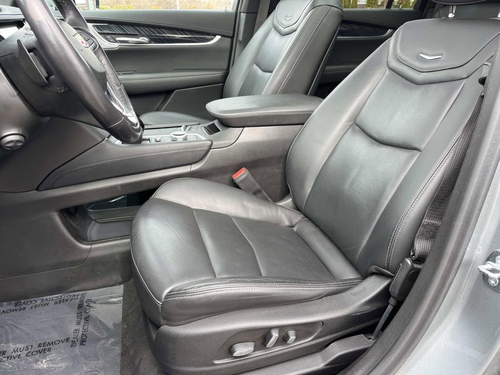 Certified 2023 Cadillac XT6 Premium Luxury image 23