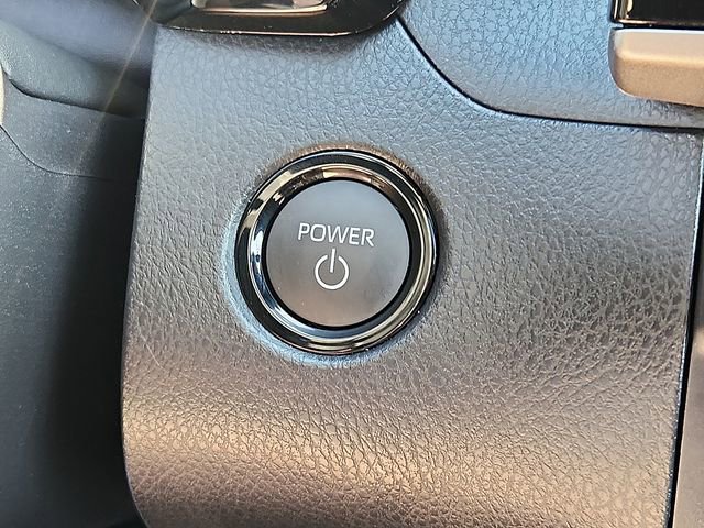 Used 2026 Toyota Camry SE FWD image 25