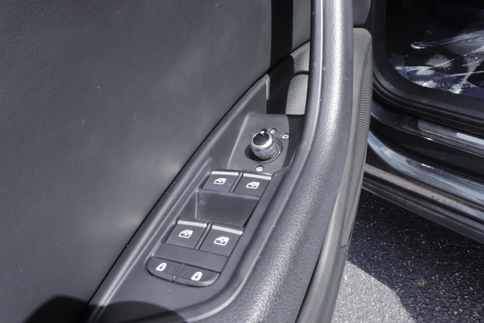 Used 2020 Audi A4 2.0T Premium w/ Convenience Package image 24