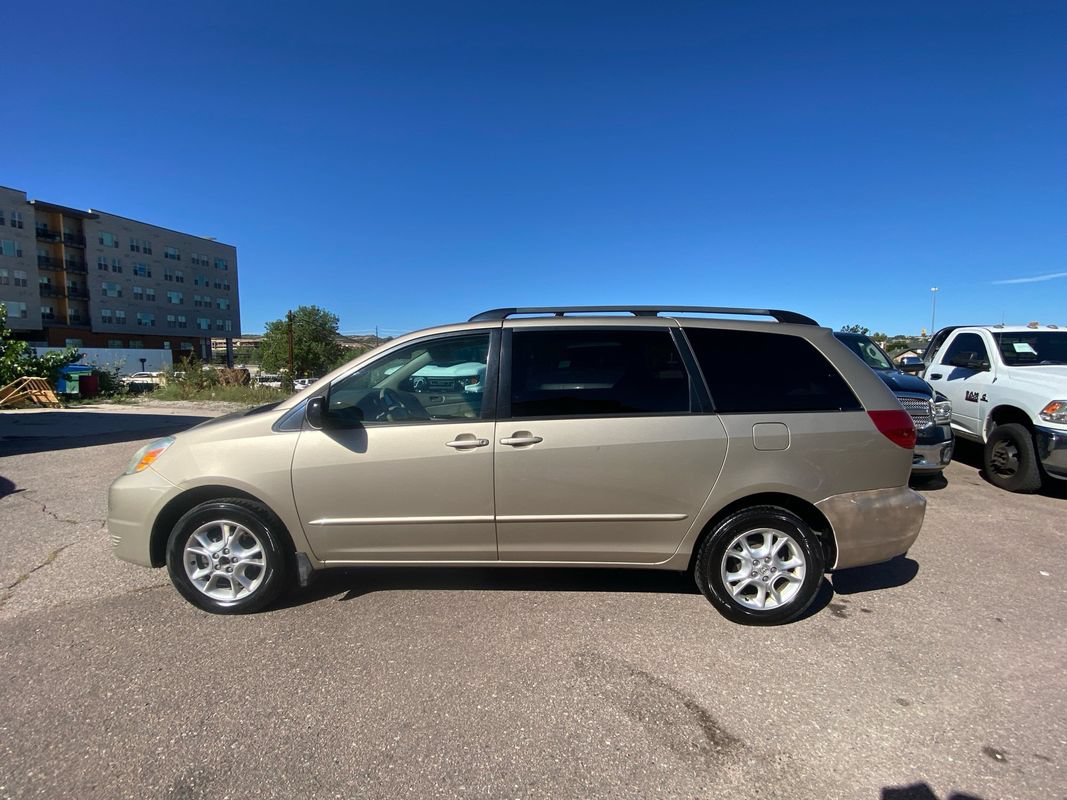 Used 2004 Toyota Sienna LE w/ LE Pkg 12 AWD/4WD image 6