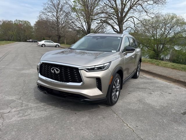 Used 2024 INFINITI QX60 Luxe image 3