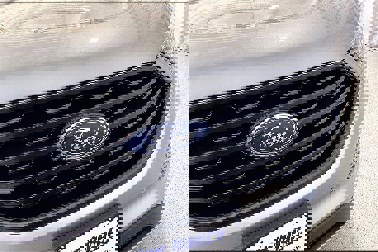 Used 2022 Ford Edge Titanium image 30