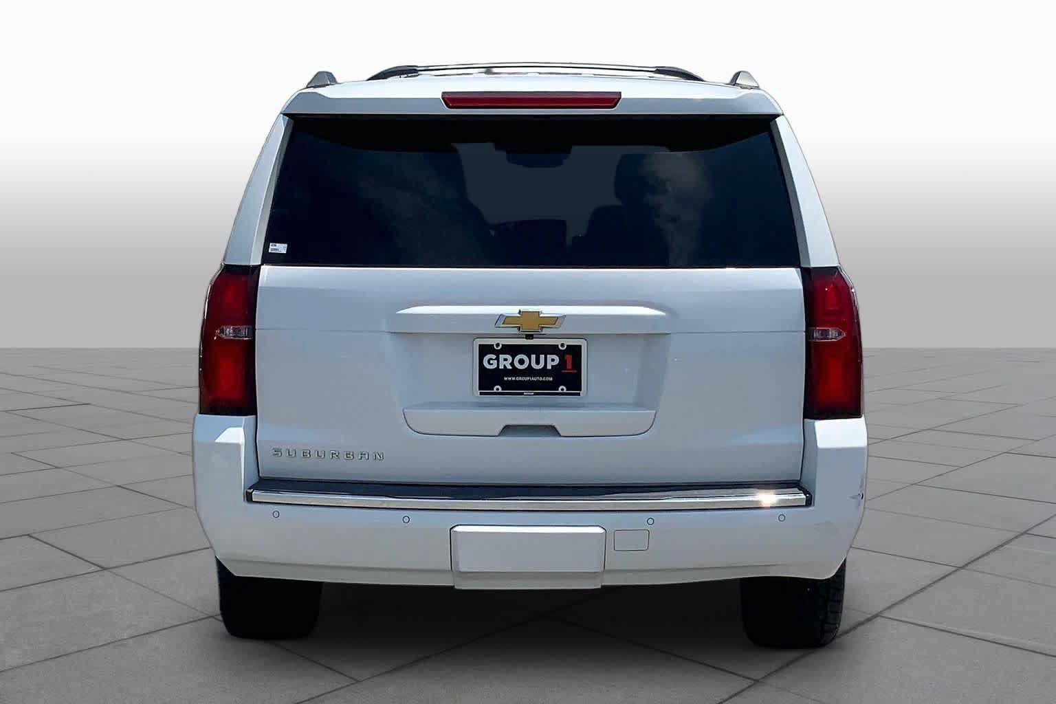 Used 2016 Chevrolet Suburban LTZ RWD image 5
