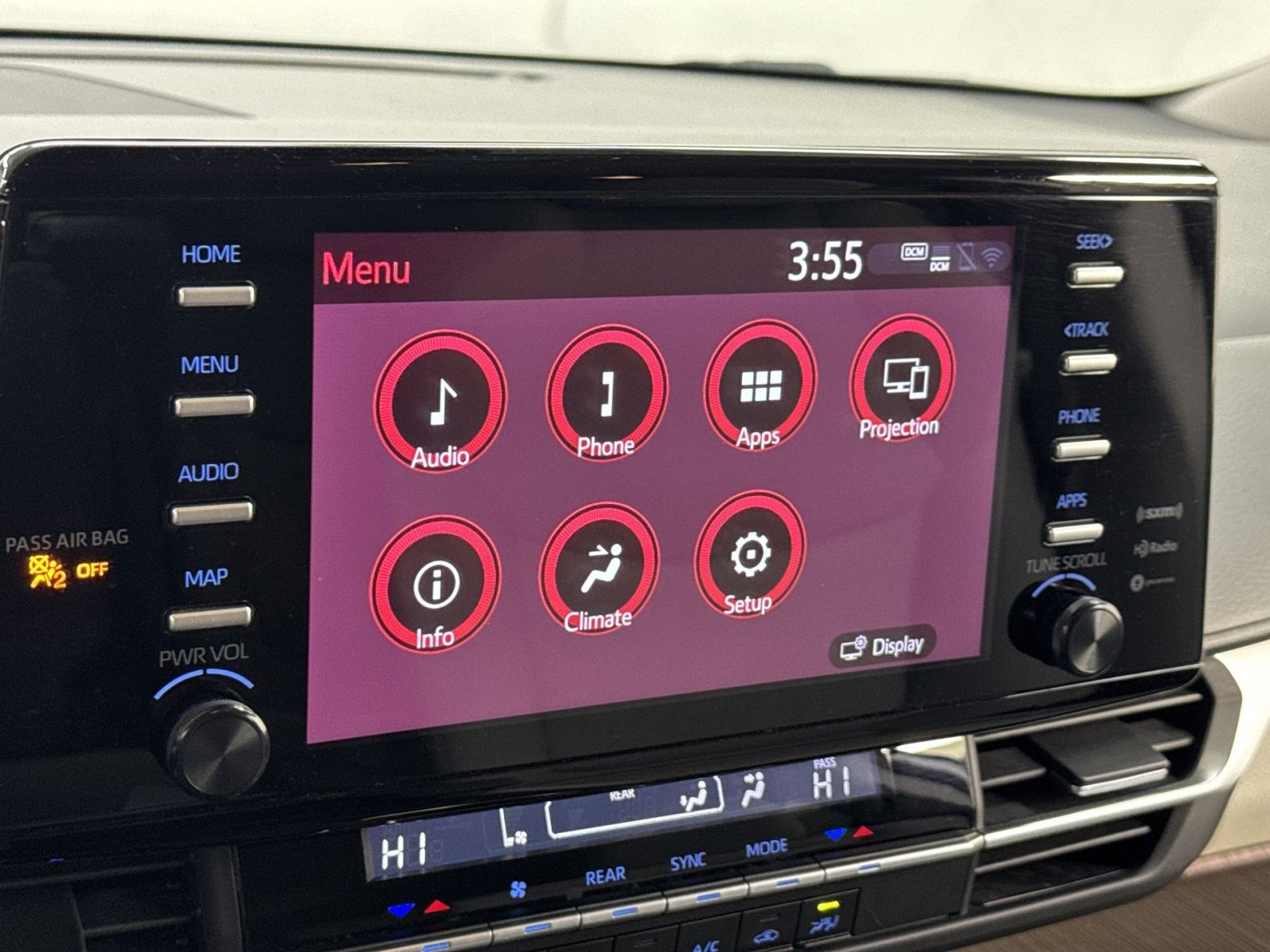 Used 2024 Toyota Sienna LE image 22