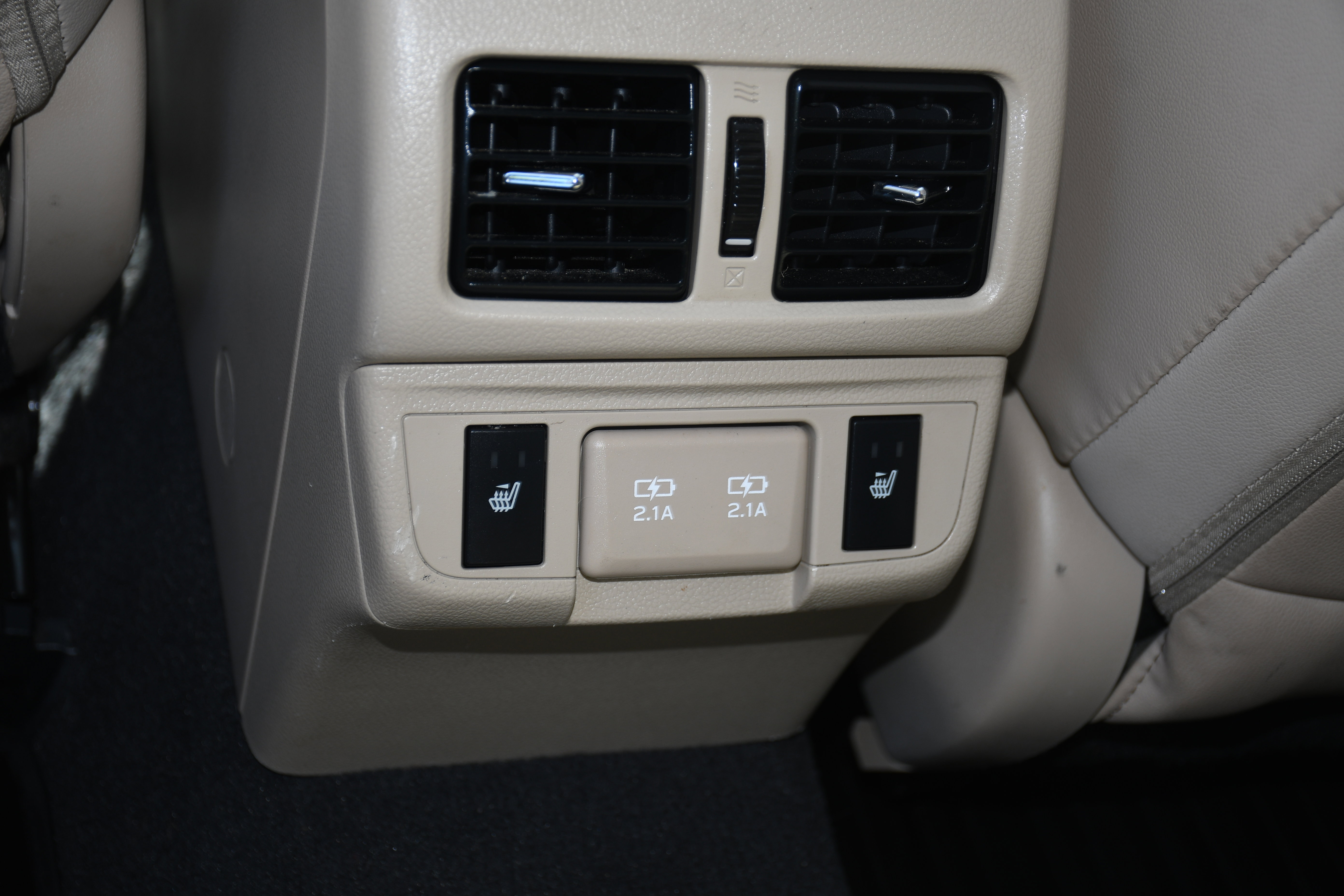 Used 2019 Subaru Outback 2.5i Limited w/ Popular Package #2 image 18