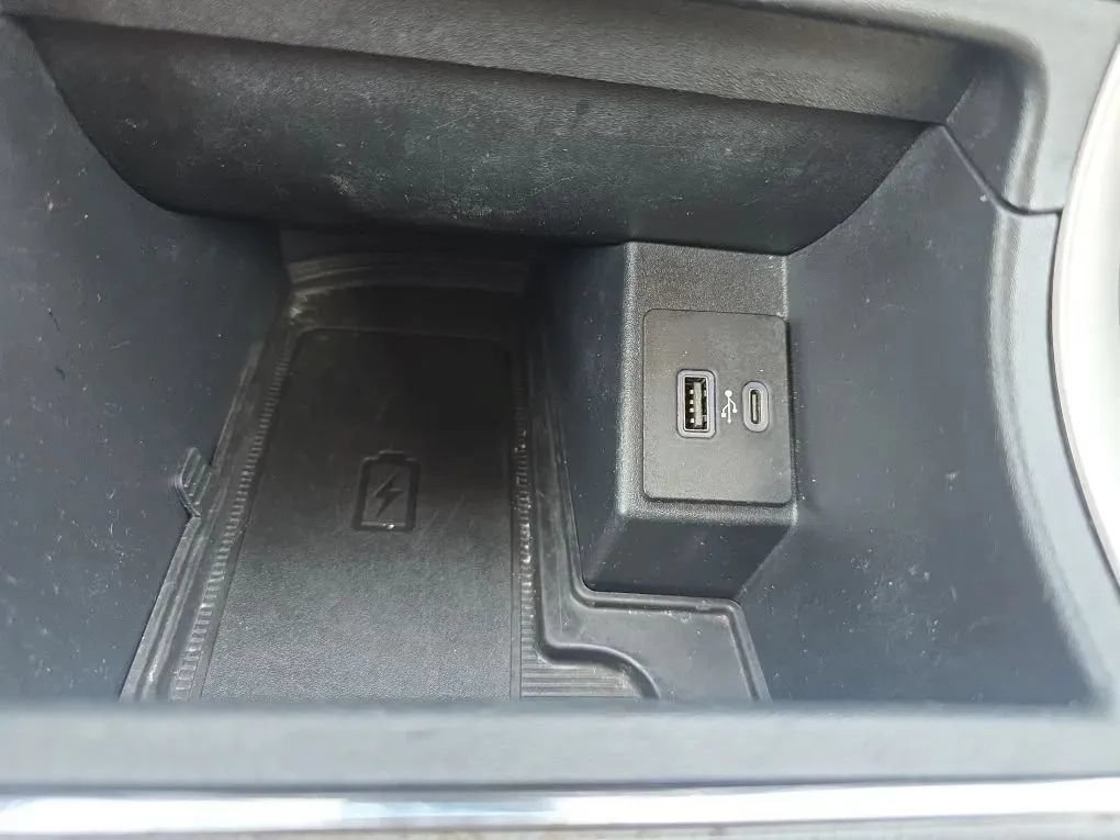 Used 2021 Ford Edge SEL w/ Convenience Package FWD image 32