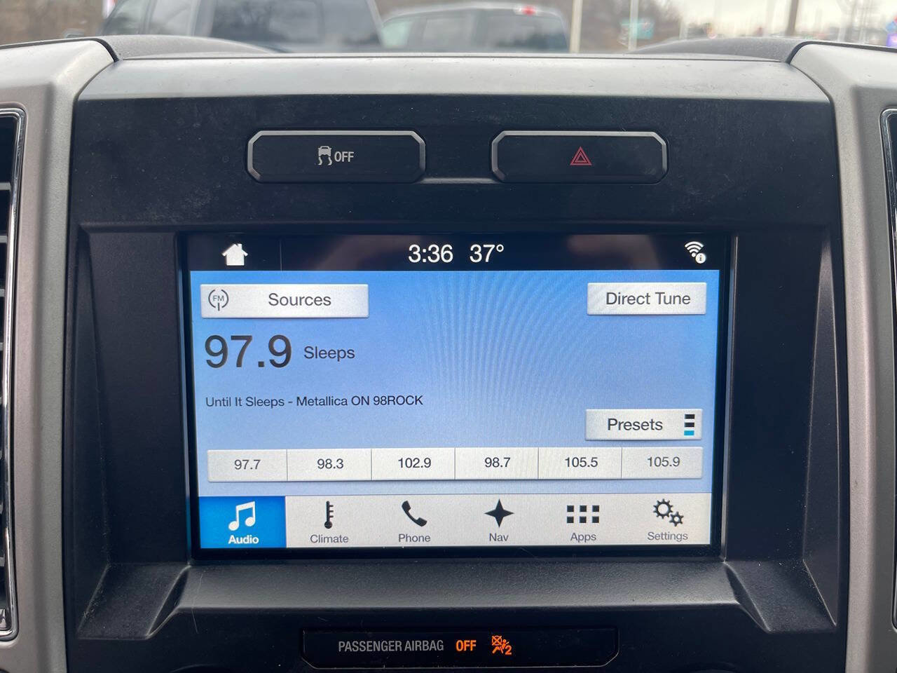 Used 2017 Ford F150 Lariat image 40