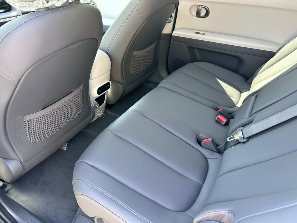 New 2025 Hyundai Ioniq 5 SEL image 18