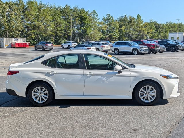 Used 2026 Toyota Camry LE FWD image 8