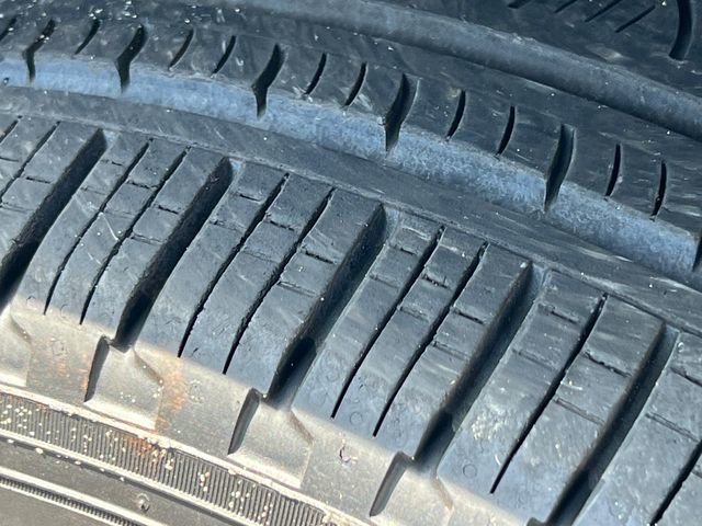 Used 2024 Jeep Grand Cherokee Limited w/ Luxury Tech Group II image 8