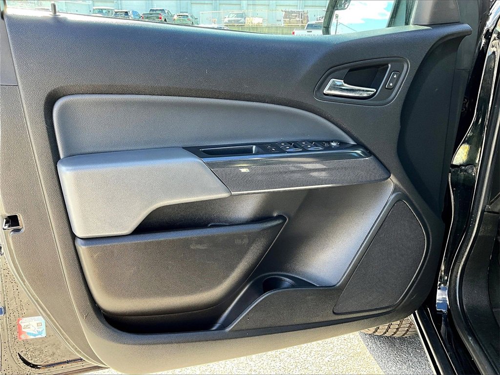 Used 2022 Chevrolet Colorado Z71 image 9
