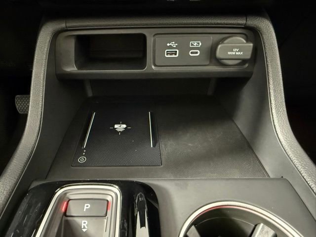 Used 2025 Honda Pilot Black Edition image 25