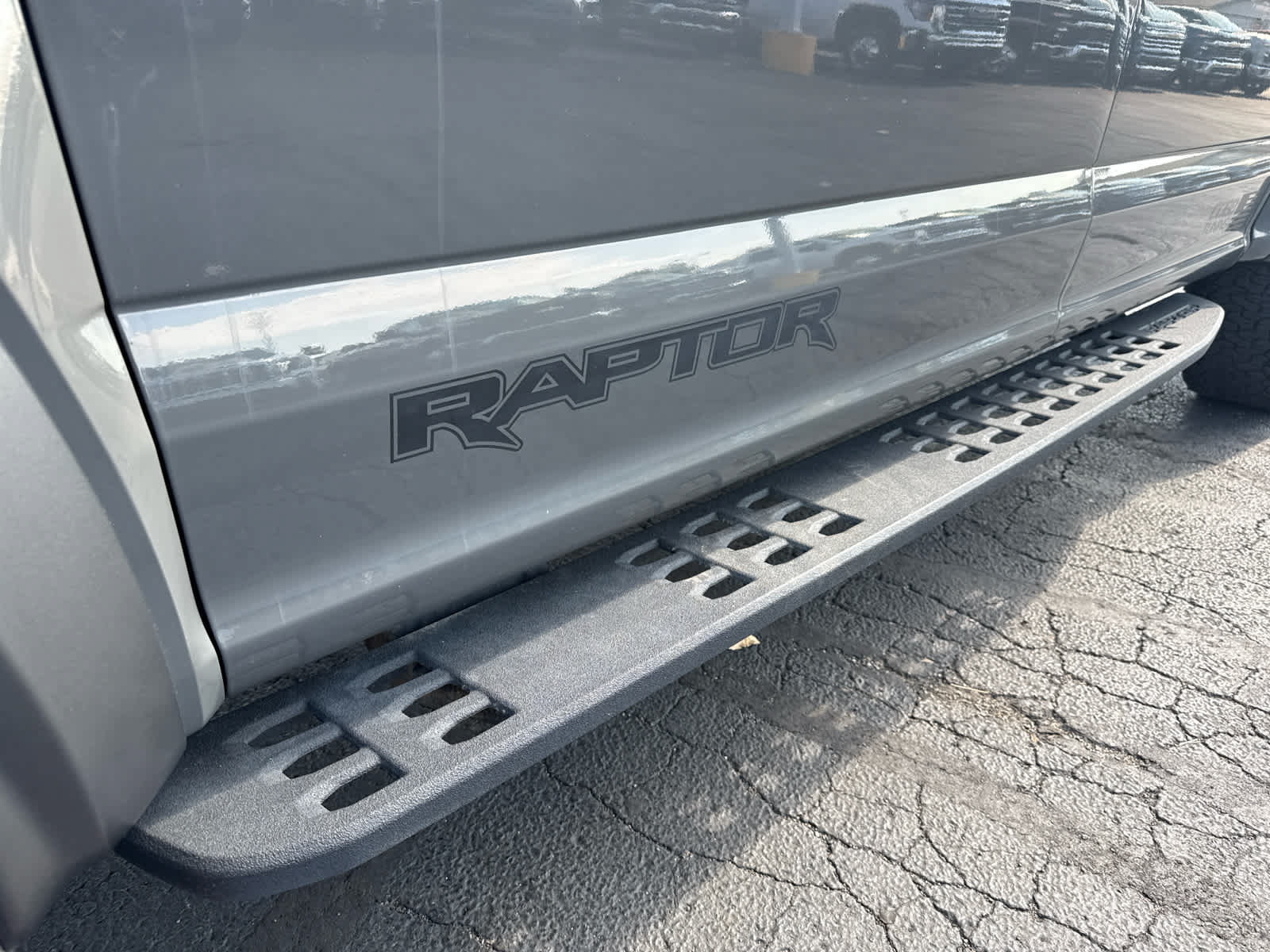 Used 2020 Ford F150 Raptor w/ Equipment Group 802A Luxury AWD/4WD image 10