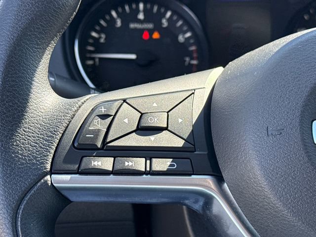 Used 2020 Nissan Rogue Sport S image 29