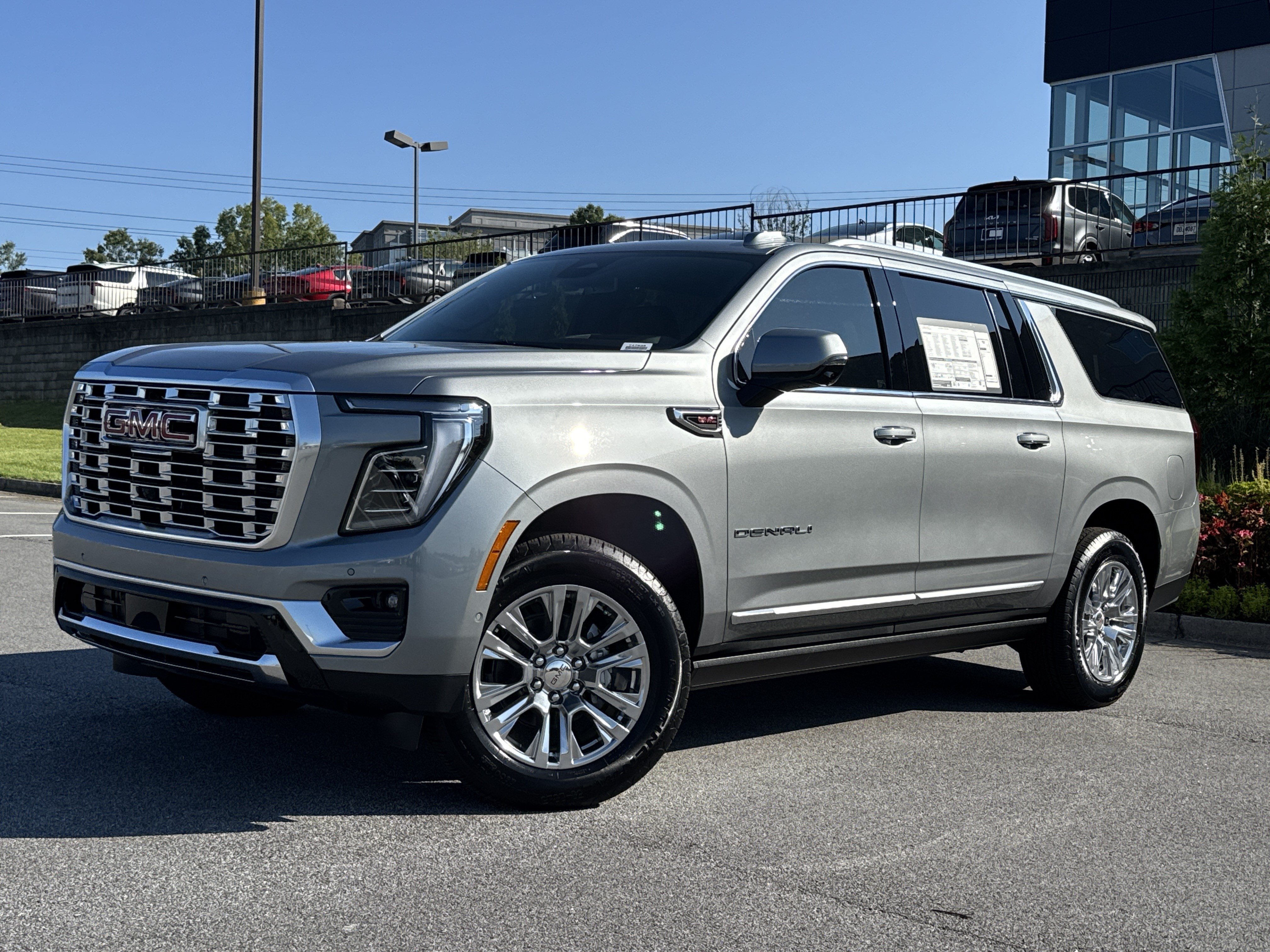 New 2026 GMC Yukon XL Denali w/ Sun & Power Step Package AWD/4WD image 5