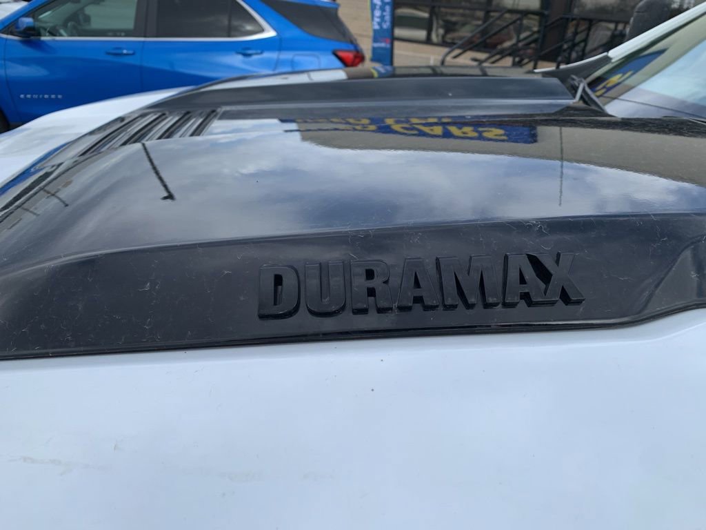 Used 2025 Chevrolet Silverado 1500 LT Trail Boss w/ Convenience Package II image 3