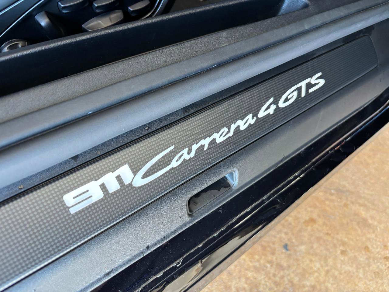 Used 2025 Porsche 911 Carrera 4 GTS image 31