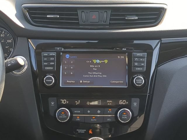 Used 2017 Nissan Rogue Sport SL w/ SL Premium Package FWD image 18