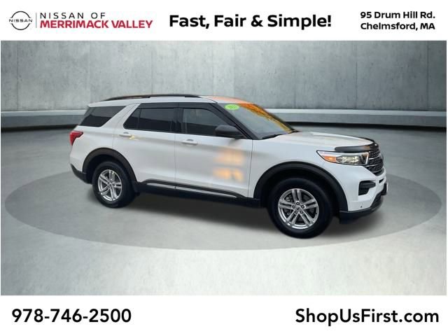 Used 2023 Ford Explorer XLT image 1