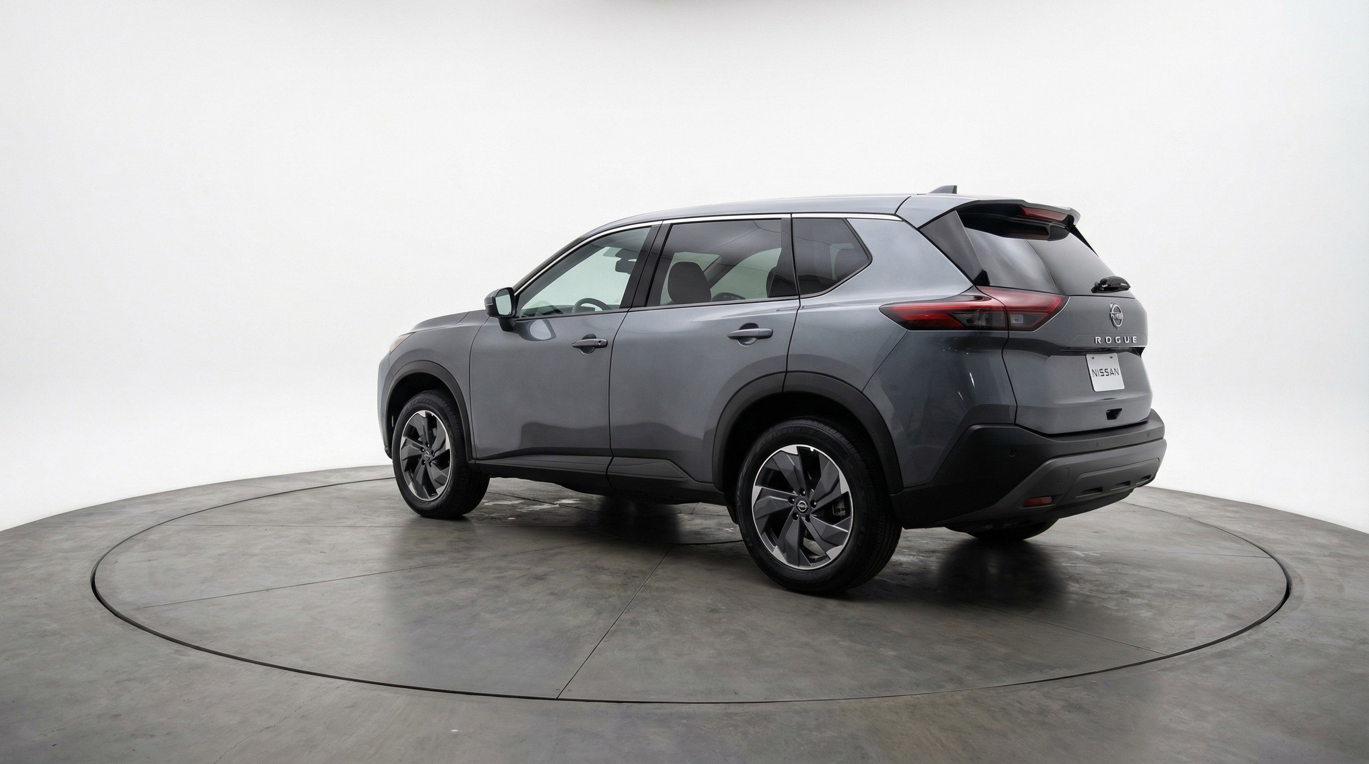 Used 2025 Nissan Rogue SV image 6