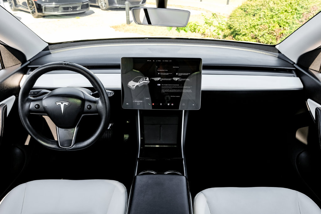 Used 2020 Tesla Model Y Long Range AWD/4WD image 10