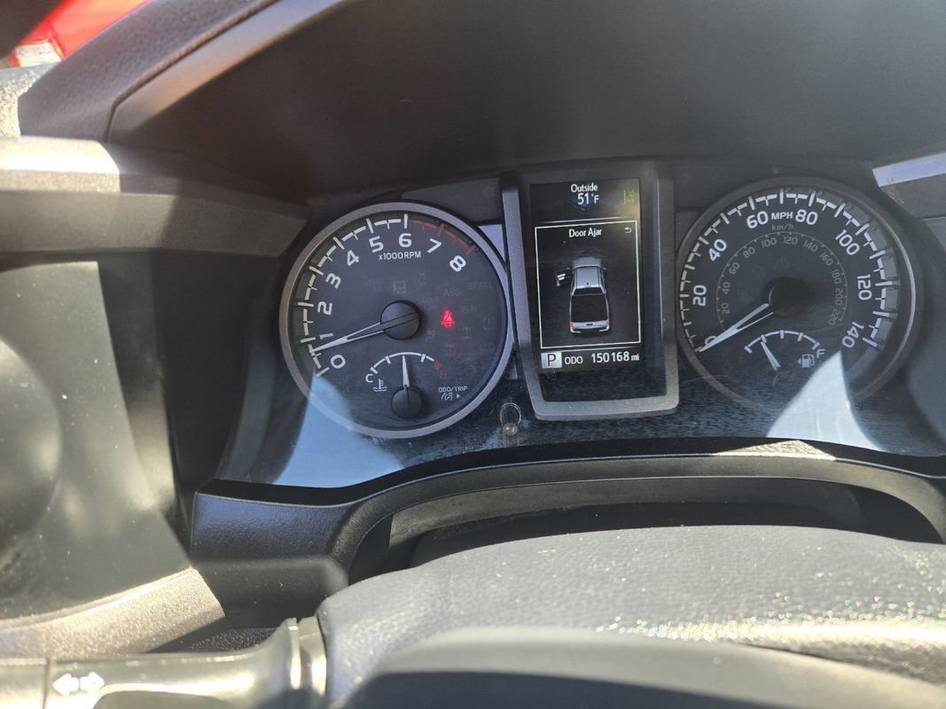 Used 2018 Toyota Tacoma TRD Sport w/ Technology Package AWD/4WD image 29
