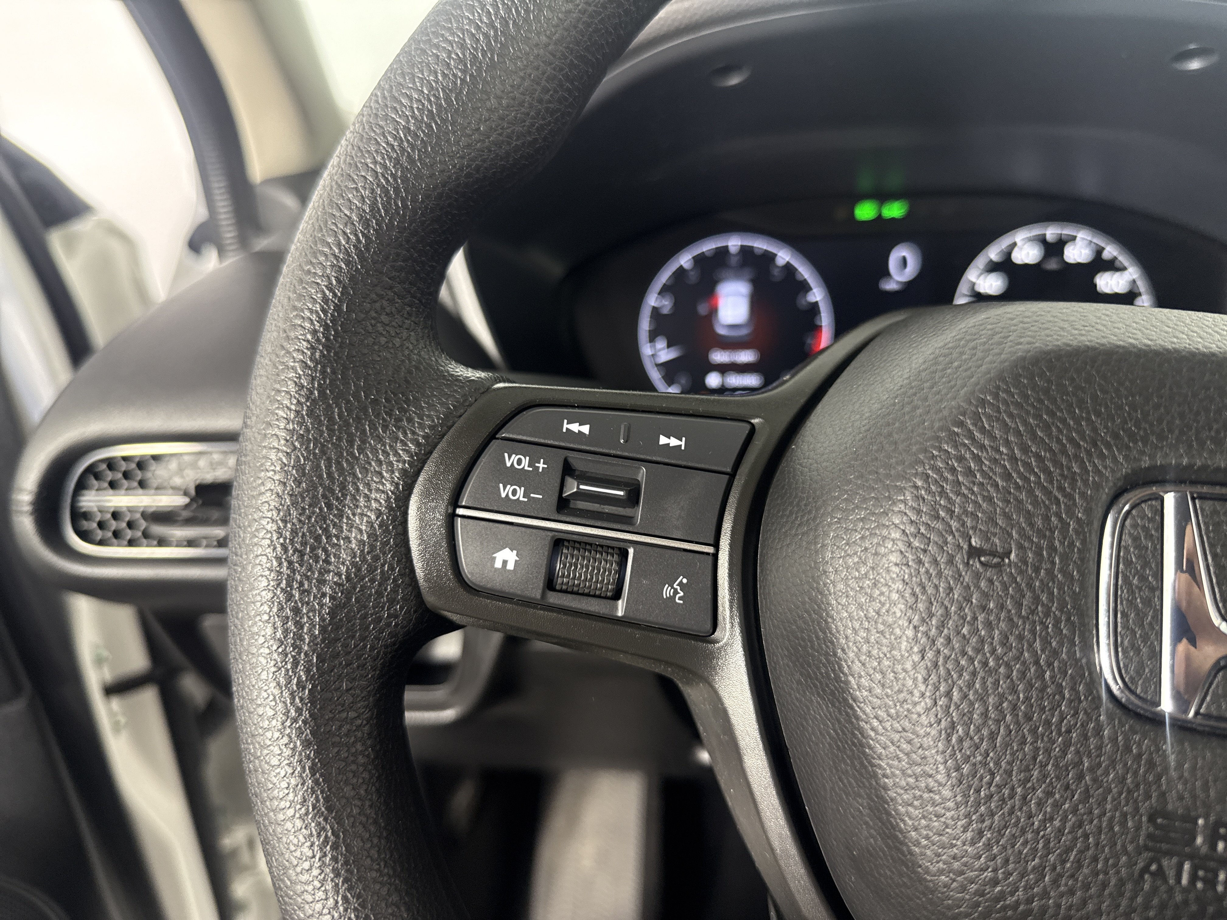 Certified 2026 Honda HR-V LX image 22