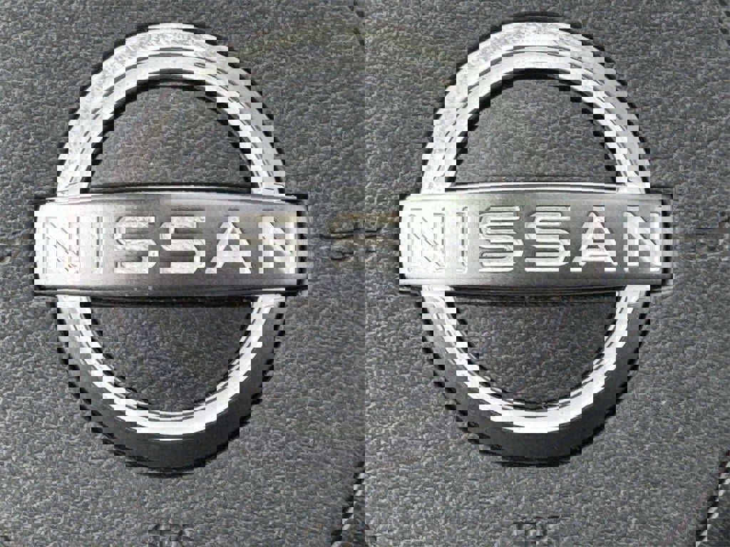 Used 2022 Nissan Pathfinder Platinum w/ Cargo Package image 33