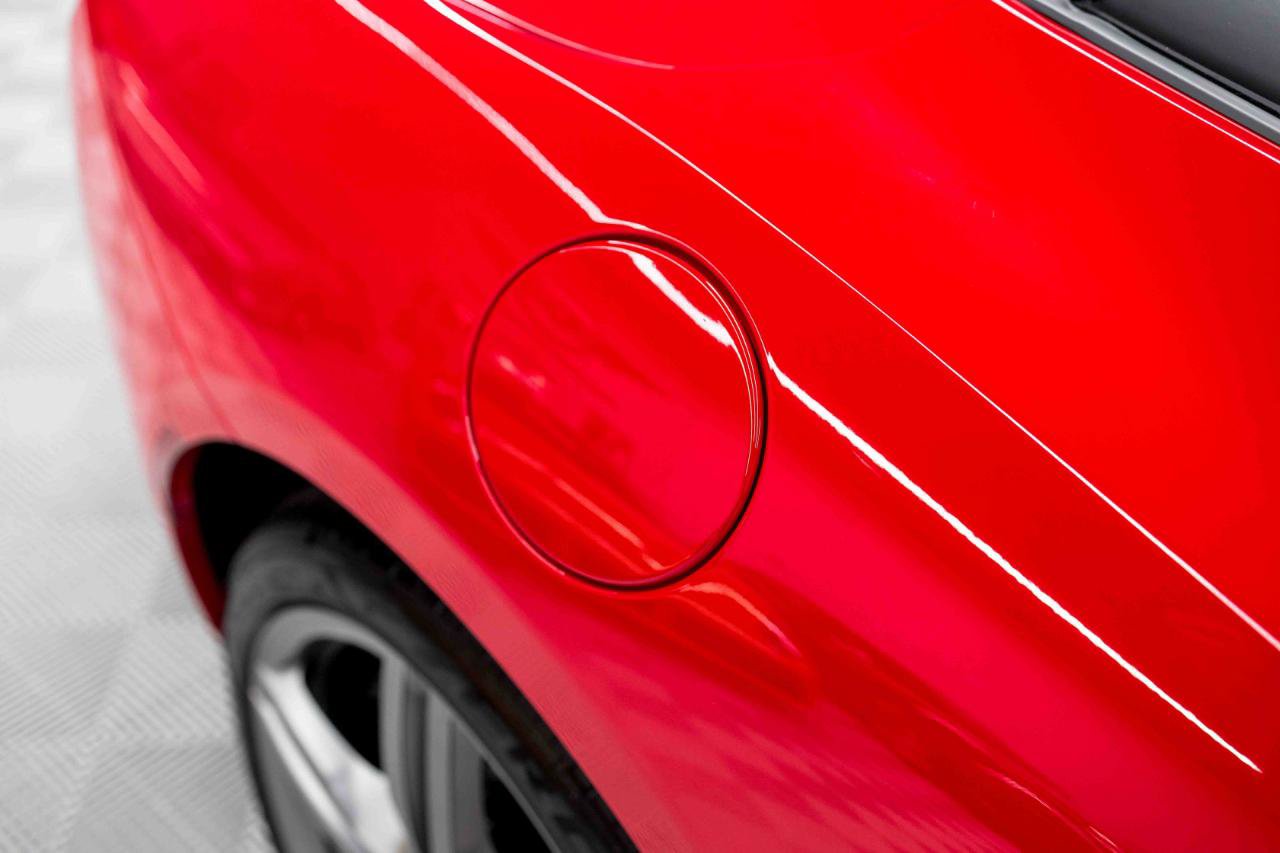 Used 2019 Ferrari Portofino RWD image 31