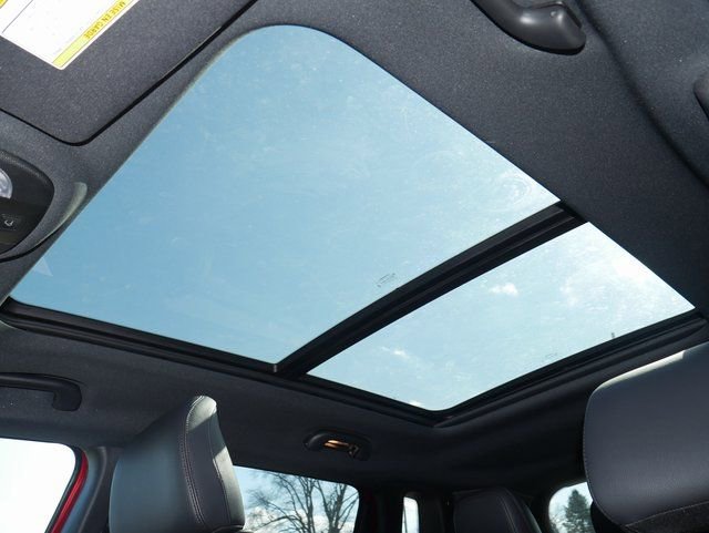 New 2026 Jeep Compass Limited w/ Sun, Sound & Navigation Group image 3