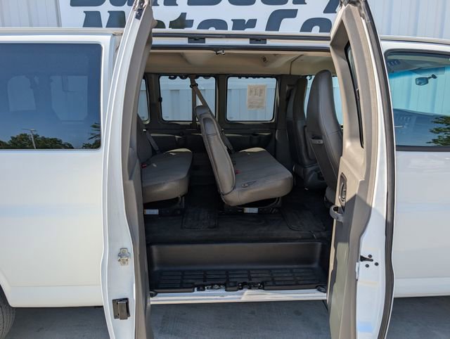 Used 2016 Chevrolet Express 3500 LT w/ LT Preferred Equipment Group RWD image 21